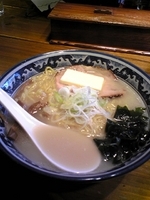 「塩ラーメン、バタートッピング」@北海道らーめん きむら初代の写真