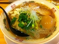 「魚介鶏とんこつ （+味付け玉子）」@はなふくの写真