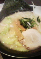 「味噌ラーメン（390円）」@らーめん 楽屋の写真