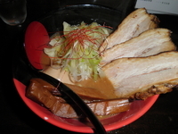 「味玉肉増しらーめん（特濃魚介味噌） 980円」@ゆいが第一義の写真