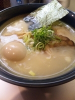 「汐ラーメン【700円】、味玉【100円】」@麺匠 呉屋の写真