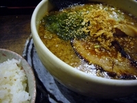 「特濃魚介醤油（750円）+ライス（無料）」@らーめん獅童の写真