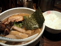 「徳玉そば大盛+角切りチャーシュー+ライス」@千駄木 らーめん いっとくの写真