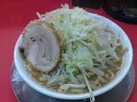 「ラーメン小 にんにく増し」@ジャンクガレッジ 熊谷店の写真