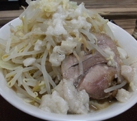 「ラーメン中（全増し）」@ジャンクガレッジ プレナ幕張店の写真