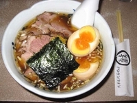 「ちゃーしゅーめん 950円+双子の味玉 100円」@与ろゐ屋の写真