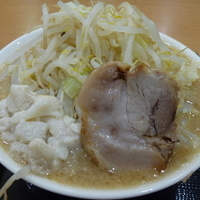 「ラーメン（中）（720） 「ヤサイ・アブラ」」@ジャンクガレッジ イオン八千代緑が丘SCの写真