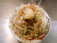 「カレー味噌（麺硬め、ヤサイマシ、ニンニクW）」@ラーメン大 堀切店の写真