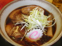 「黒溜まりそば730円+炙り肉250円」@麺処 象山屋の写真