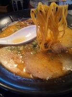 「ピリ辛ラーメン+チャーハン」@麺や 小鉄の写真