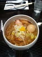 「煮干らーめん」@つけめんTETSU 横浜ランドマークプラザ店の写真