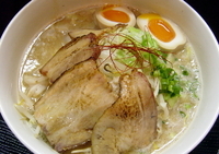 「醤五郎ラーメン 醤油 （750円） + 煮玉子 （100円）」@醤五郎の写真