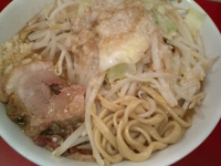 「ラーメン（ニンニク、アブラ）」@用心棒 本号の写真