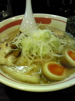「チャーシューメン￥850+味玉￥100」@ラーメン長山の写真