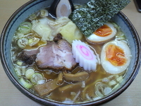 「煮玉子わんたんめん（750円）」@いつみ屋の写真