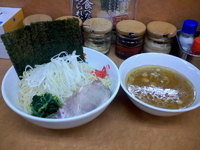 「つけ麺、大盛」@横浜ラーメン 町田家 新百合ヶ丘店の写真