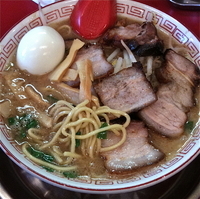 「とんしおチャーシュー（￥800）ゆで卵（1個無料[2個目から￥5」@大ちゃんらーめんの写真