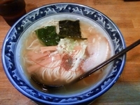 「塩ラーメン+半ライス」@○屋製麺店の写真