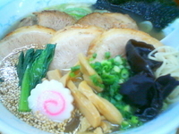 「限定 芳醇塩チャーシュー拉麺+小ライス（￥1050+￥100）」@MENYA 食い味の道有楽の写真