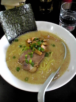 「半味噌ラーメン+替え玉（極細麺）+無料ライス」@ヌードルマスター遠藤門の写真