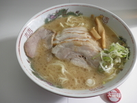 「ラーメン（720円）肉増しダブル（0円）」@肉屋の写真