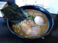 「囲らーめん 赤・こってり（650円）+大盛（50円）+るーたん（」@自家製麺 囲 -KAKOI-の写真