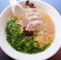 「らーめん 「かた」」@らーめん屋 鳳凛 春吉店の写真