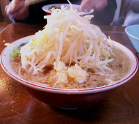 「ラーメン 650円 やさいにんにくからめ !」@ラーメンこじろう 526 武蔵小杉店の写真