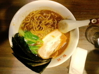 「煮干し豚骨ラーメン」@梨の花の写真