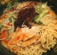 「黄担々麺（サービスライス少なめ）860円」@四川担々麺荘 彩たまやの写真