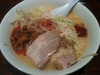 「辛味噌らーめん（800円）」@極太野菜味噌〇助（MARUSUKE）の写真