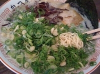 「ラーメン(バリカタ) 600円+ネギ増し(クーポン券利用)」@博多ラーメン かつ屋の写真