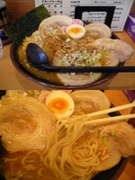 「『アカハナらーめん+チャーシュー(¥800+300)』」@アカハナラーメン 小手指店の写真