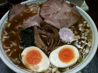 「中華そば（中）」@日の出屋の写真