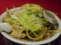 「ラーメン 700円 野菜増し。」@麺でる 田園調布本店の写真