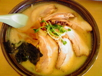 「ピリカラーメン+チャーシュー」@ピリカ 新田店の写真