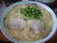 「大盛りラーメン600円+替え玉（カタ）100円」@一九ラーメン 筑紫支店の写真