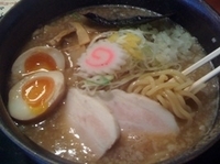 「濃厚中華そば 700円+味玉（クーポン券利用）」@らーめん壱輝の写真