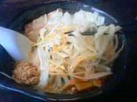 「ラーメン大盛+玉ねぎ」@麺や 蒼 AOIの写真