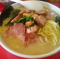 「ネギチャーシューメン（900円）」@ラーメンショップ 犬塚本店の写真