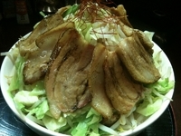 「醤五郎ラーメン[塩 大盛]（850円）+野菜増し（150円）+肉」@醤五郎の写真