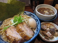 「特製つけ麺大盛り+乱切りチャーシュー」@中華そば 旋の写真