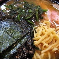 「ラーメン（並）麺硬め 650円」@杉田家 千葉祐光店の写真