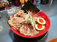 「極豚骨ラーメン全部のせ」@宇都宮豚骨 新風蓮の写真