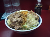 「汁なし+豚ほぐし 全マシ」@らーめん豚喜 川口店の写真