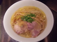 「塩らーめん」@麺創研かなで 府中本店の写真