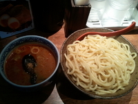 「辛つけ麺 大盛 あつ盛り￥750」@つけ麺専門店 三田製麺所 有楽町店の写真