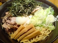 「爆弾油そば（ゴワゴワ麺・特盛無料・950円）」@麺や寵児の写真