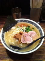 「塩鶏そば」@麺場 浜虎 横浜店の写真