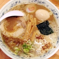 「中華そば+味玉」@六厘舎の写真